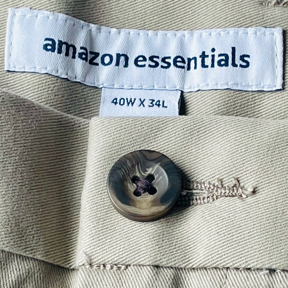 Amazon Essentials Khaki Pants🩳 - Picture 2 of 9